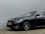 BMW 3-Serie Touring 320i HIGH EXECUTIVE PANORAMADAK LEDER STOELVERWARMING NAP DEALER ONDERHOUDEN ORIG NEDERLANDSE AUTO M SPORT