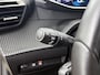 Peugeot e-208 EV Allure Pack 50 kWh 136pk | Navigatie via Apple Carplay / Android Auto | Achteruitrijcamera | 3D Cockpit | Climate Control | Adaptieve Cruise Control | Parkeersensoren | Stoelverwarming | Stof/kunstleder | Keyless | DAB+ radio | Led koplampen | Donker getint glas | 16" lichtmetalen velgen |