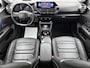 Citroën E-C4 EV Shine 50 kWh 136pk | Navigatie | Achteruitrijcamera | Lederen bekleding | Stoelen elektrisch+massage+verwarmd | Dodehoeksensor | Climate Control | Adaptieve Cruise Control | Head-up display | Full Led koplampen | Parkeersensoren v+a | Keyless | Apple Carplay / Android Auto | Bluetooth | DAB+ radio | 18" lichtmetalen velgen |