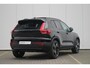 Volvo XC40 B4 Plus Black Edition Panoramisch Schuif-/Kanteldak | Adaptieve Cruise Control met Pilot Assist | Premium Audio by Harman Kardon | Elektrisch bedienbare bestuurdersstoel met geheugen | 360 Parkeercamera | Park Assist voor + achter | Verwarmbare voorstoelen + stuurwiel | Adaptieve koplampen | 20 inch Lichtmetalen velgen