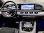 Mercedes-Benz GLE Coupé 350 e 4MATIC AMG 334Pk Automaat (PANORAMADAK, SFEERVERLICHTING, AMG SPORTSTUUR, LEDER/ALCANTARA, TREEPLANKEN, STUUR/STOELVERWARMING, ADAPTIVE CRUISE, APPLE CARPLAY, NIEUWSTAAT)