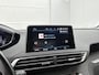Peugeot 3008 1.2 Allure 130pk Automaat | Navigatie | Climate Control | Cruise Control | Achteruitrijcamera | Parkeersensoren Voor + Achter | LED | Dodehoekdetectie | 18" Lichtmetalen Velgen | Apple Carplay/Android Auto |