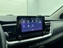 Kia Stonic 1.0 MHEV DynamicLine 100pk | Navigatie | Climate Control | Cruise Control | Achteruitrijcamera | Parkeersensoren Achter | LED | 15" Lichtmetalen Velgen | DAB Ontvanger | Apple Carplay/Android Auto |