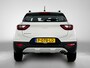 Kia Stonic 1.0 MHEV DynamicLine 100pk | Navigatie | Climate Control | Cruise Control | Achteruitrijcamera | Parkeersensoren Achter | LED | 15" Lichtmetalen Velgen | DAB Ontvanger | Apple Carplay/Android Auto |