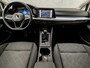 Volkswagen Golf 2.0 TDI Golf (APPLE CARPLAY, GROOT NAVI, KEYLESS, SPORTSTOELEN, PARKEERSENSOREN, SFEERVERLICHTING, STUUR/STOELVERWARMING, LM VELGEN, NIEUWE APK, NIEUWSTAAT)