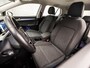 Volkswagen Golf 2.0 TDI Golf (APPLE CARPLAY, GROOT NAVI, KEYLESS, SPORTSTOELEN, PARKEERSENSOREN, SFEERVERLICHTING, STUUR/STOELVERWARMING, LM VELGEN, NIEUWE APK, NIEUWSTAAT)