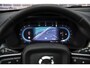 Volvo XC40 2.0 B3 Plus Dark | Adaptive cruise control | 360 camera | Pixel LED koplampen | Stoel- en stuurwielverwarming | Getint glas | Dode hoek detectie BLIS |