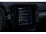 Volvo XC40 2.0 B3 Plus Dark | Adaptive cruise control | 360 camera | Pixel LED koplampen | Stoel- en stuurwielverwarming | Getint glas | Dode hoek detectie BLIS |