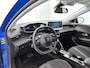 Peugeot e-208 EV Allure Pack 50 kWh 136pk | Navigatie | Achteruitrijcamera | 3D Cockpit | Climate Control | Cruise Control | Parkeersensoren | Stof/kunstleder | Keyless start | Apple Carplay / Android Auto | DAB+ radio | Led koplampen | Donker getint glas | 16" lichtmetalen velgen |