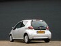 Toyota Aygo 1.0-12V Comfort NETTE AUTO! 4 SEIZOENENBANDEN! AIRCO! AUX!