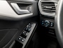 Ford Focus 1.0 EcoBoost Titanium Sport Automaat (APPLE CARPLAY, GROOT NAVI, STUUR/STOELVERWARMING, KEYLESS, LM VELGEN, SPORTSTOELEN, PARKEERSENSOREN, DAB+, LANE ASSIST, NIEUWE APK, NIEUWSTAAT)