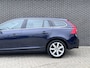Volvo V60 1.5 T3 Momentum | Navigatie | Stoelverwarming | Automaat | Climate Control