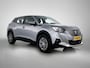 Peugeot e-2008 EV Active 50 kWh 136pk Automaat | Afneembare Trekhaak | Navigatie | Climate Control | Cruise Control | 16" Lichtmetalen Velgen | LED | DAB Ontvanger | Apple Carplay/Android Auto |