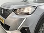 Peugeot e-2008 EV Active 50 kWh 136pk Automaat | Afneembare Trekhaak | Navigatie | Climate Control | Cruise Control | 16" Lichtmetalen Velgen | LED | DAB Ontvanger | Apple Carplay/Android Auto |