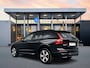 Volvo XC60 T6 Recharge Plus Dark | 19" Allseason | Sportstoelen | Trekhaak | Full LED | Elektrisch verstelbare stoelen | Panoramadak | Adaptieve cruise | BLIS | Stoel/stuur/achterbankverwarming | Parkeercamera