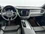 Volvo XC60 T6 Recharge Plus Dark | 19" Allseason | Sportstoelen | Trekhaak | Full LED | Elektrisch verstelbare stoelen | Panoramadak | Adaptieve cruise | BLIS | Stoel/stuur/achterbankverwarming | Parkeercamera