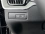 Volvo XC60 T6 Recharge Plus Dark | 19" Allseason | Sportstoelen | Trekhaak | Full LED | Elektrisch verstelbare stoelen | Panoramadak | Adaptieve cruise | BLIS | Stoel/stuur/achterbankverwarming | Parkeercamera