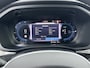 Volvo XC60 T6 Recharge Plus Dark | 19" Allseason | Sportstoelen | Trekhaak | Full LED | Elektrisch verstelbare stoelen | Panoramadak | Adaptieve cruise | BLIS | Stoel/stuur/achterbankverwarming | Parkeercamera