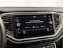 Volkswagen T-Roc 1.0 TSI Sport (APPLE CARPLAY, GROOT NAVI, CLIMATE, CAMERA, LED KOPLAMPEN, SPORTSTOELEN, ADAPTIVE CRUISE, DAB+, NIEUWSTAAT)