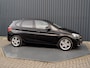 BMW 2-Serie Active Tourer 218i Business | 18'' | Parkeersensoren V&A | Stoelverw. | Navi | Prijs Rijklaar!!