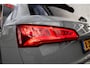 Audi Q5 45 TFSI 245 pk Quattro S-Edition / Quantum-Grijs/ Lucht-Vering/ Pano-Dak/ Matrix-Led/ 360-Camera/ Head-Up/ Adap.Cruise/ B&O-Sound/ Trekhaak/ 21'' LMV
