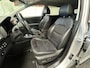 Kia Niro 1.6 GDi HYBRID EXECUTIVE LINE AUTOMAAT TREKHAAK NAVIGATIE A RIJ CAMERA STUUR EN STOELVERWARMING LEDER INT APPLE CARPLAY 18 INCH LMV ZEER MOOI !!
