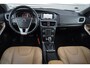 Volvo V40 Cross Country T3 Automaat Polar+ Luxury | Lederen bekleding | Panorama dak | Stoelverwarming | 17 inch | Parkeersensoren | LED | Keyless