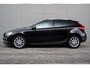 Volvo V40 Cross Country T3 Automaat Polar+ Luxury | Lederen bekleding | Panorama dak | Stoelverwarming | 17 inch | Parkeersensoren | LED | Keyless