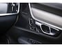 Volvo V90 2.0 T8 Plug-in hybrid AWD Ultra Dark | Trekhaak | Panoramadak | 360 Camera | Gelaagd Glas | Stoel en Stuurverwarming | Head Up Display | Leder Dashboard |
