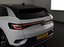 Volkswagen ID.4 First 77 kWh 204 pk | Navigatie | Warmtepomp | Trekhaak (wegklapbaar ) | Parkeersensoren | Achteruitrijcamera | Stoelverwarming |