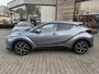 Toyota C-HR 1.8 HYBRID STYLE STOELVERW BLIND-SPOT PARK-SENSOREN JBL-AUDIO NAVI APPLE/ANDROID CAMERA NL-AUTO