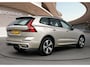 Volvo XC60 2.0 T6 Plug-in hybrid AWD Plus Dark | Trekhaak | PDC + 360 camera | BLIS | Adaptive Cruiscontrol | Stoel + Stuurverwarming | All Season banden |