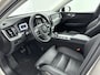 Volvo XC60 2.0 T6 Plug-in hybrid AWD Plus Dark | Trekhaak | PDC + 360 camera | BLIS | Adaptive Cruiscontrol | Stoel + Stuurverwarming | All Season banden |