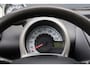 Toyota Aygo 1.0-12V Comfort Navigator | Dealer onderhouden! | Navigatie | Airco | Elektrische ramen | Lichtmetalen velgen | Bluetooth | Nieuwe APK