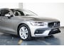 Volvo V60 B3 Momentum Advantage |Adaptive Cruise Control | BLIS | Stoelverwarming | Harman Kardon Premium Audio | Parkeercamera | Parkeersensoren voor + achter | Dealeronhouden | Navigatie | Apple Carplay/Android Auto