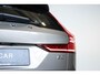 Volvo V60 B3 Momentum Advantage |Adaptive Cruise Control | BLIS | Stoelverwarming | Harman Kardon Premium Audio | Parkeercamera | Parkeersensoren voor + achter | Dealeronhouden | Navigatie | Apple Carplay/Android Auto