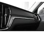 Volvo V60 B3 Momentum Advantage |Adaptive Cruise Control | BLIS | Stoelverwarming | Harman Kardon Premium Audio | Parkeercamera | Parkeersensoren voor + achter | Dealeronhouden | Navigatie | Apple Carplay/Android Auto