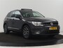 Volkswagen Tiguan 1.5 TSI Comfortline | Panoramadak | Stoelverwarming | Massage | Adaptive cruise | Carplay | Navigatie | Parkeerhulp