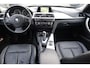 BMW 3-Serie Touring 318d Executive Navigatie, Cruise control, Climate control, Stoelverwarming, Lichtmetalen wielen
