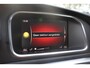 Volvo V40 2.0 T2 R-Design - LEDER/ALCANTARA - HARMAN KARDON - LED - NAVI - DIGITALCOCKPIT - STOEL VERW - VERW VOORUIT - 1E EIG!