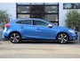 Volvo V40 2.0 T2 R-Design - LEDER/ALCANTARA - HARMAN KARDON - LED - NAVI - DIGITALCOCKPIT - STOEL VERW - VERW VOORUIT - 1E EIG!