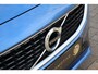 Volvo V40 2.0 T2 R-Design - LEDER/ALCANTARA - HARMAN KARDON - LED - NAVI - DIGITALCOCKPIT - STOEL VERW - VERW VOORUIT - 1E EIG!