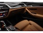BMW 5-Serie 520i Corporate Lease High Executive | SPORT LINE PACK | STOELVERWARMING | TREKHAAK | 18"