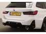 BMW 3-Serie Touring 320i M-Sport | PANORAMADAK | TREKHAAK | ENTERTAINMENT / COMFORT