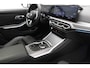 BMW 3-Serie Touring 320i M-Sport | PANORAMADAK | TREKHAAK | ENTERTAINMENT / COMFORT