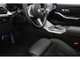 BMW 3-Serie Touring 320i M-Sport | PANORAMADAK | TREKHAAK | ENTERTAINMENT / COMFORT
