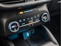 Ford Focus Wagon 1.0 EcoBoost Titanium Sport Automaat (APPLE CARPLAY, GROOT NAVI, CAMERA, CLIMATE, TREKHAAK, ADAPTIVE CRUISE, SPORTSTOELEN, GETINT GLAS, LM VELGEN, NIEUWSTAAT)