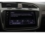 Volkswagen Tiguan Allspace R-Line Business+ 7p. 1.5 TSI 150pk DSG Automaat Trekhaak, 3e zitrij, Panoramadak, Harman Kardon audio, Adaptive cruise control, Elektrische achterklep