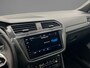 Volkswagen Tiguan Allspace R-Line Business+ 7p. 1.5 TSI 150pk DSG Automaat Trekhaak, 3e zitrij, Panoramadak, Harman Kardon audio, Adaptive cruise control, Elektrische achterklep