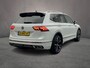 Volkswagen Tiguan Allspace R-Line Business+ 7p. 1.5 TSI 150pk DSG Automaat Trekhaak, 3e zitrij, Panoramadak, Harman Kardon audio, Adaptive cruise control, Elektrische achterklep